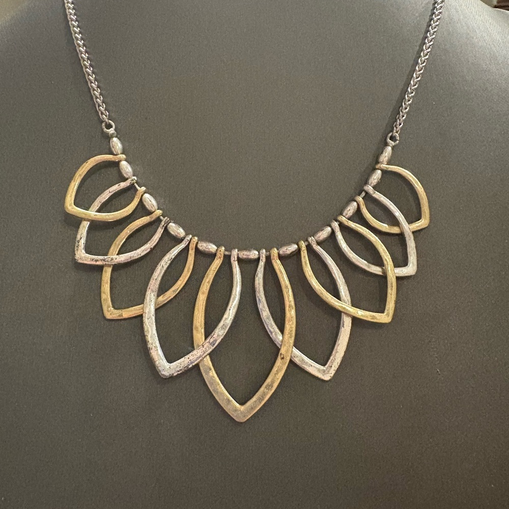 Lucky Brand – Mixed Metal Open Leaf Bib Necklace J13